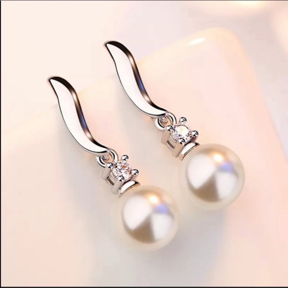 Sterling Silver 925 CZ Pearl Stud Earrings - Picture 1 of 4